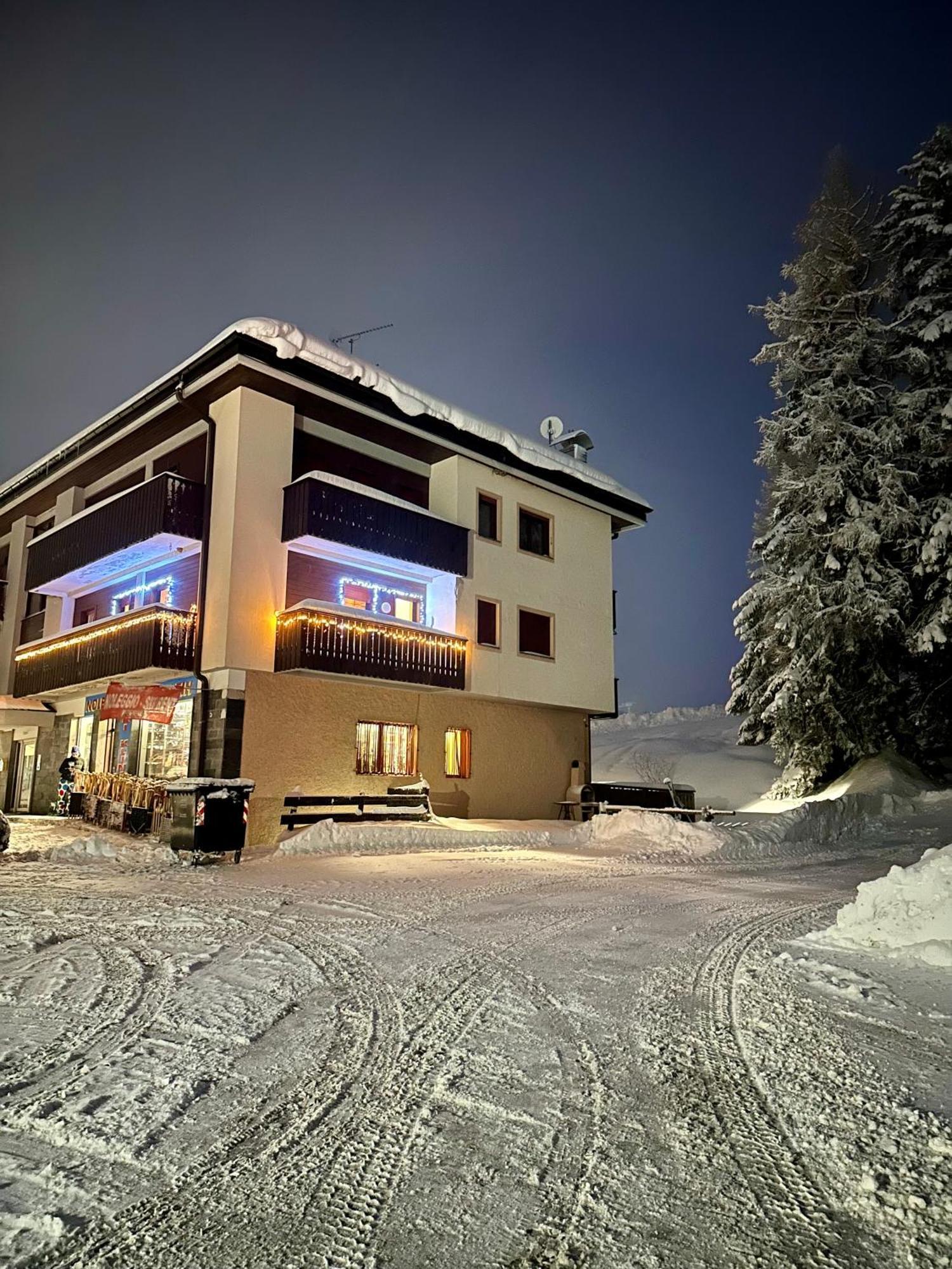 Costalungahouse Trekkingbikeski Selfcheck-In Apartment Carezza al Lago Exterior foto